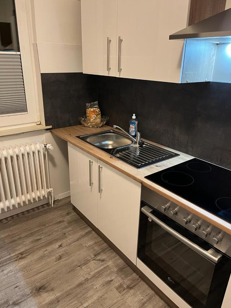 Schoene Ferienwohnung/Pendlerwohnung Uelzen Esterno foto