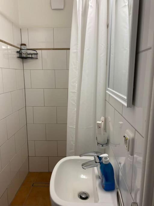 Schoene Ferienwohnung/Pendlerwohnung Uelzen Esterno foto